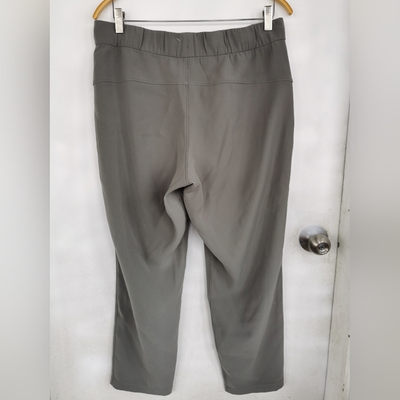 Lululemon On the Fly 7/8 Pant *WovenGrey Sage size 10 - Picture 10 of 12